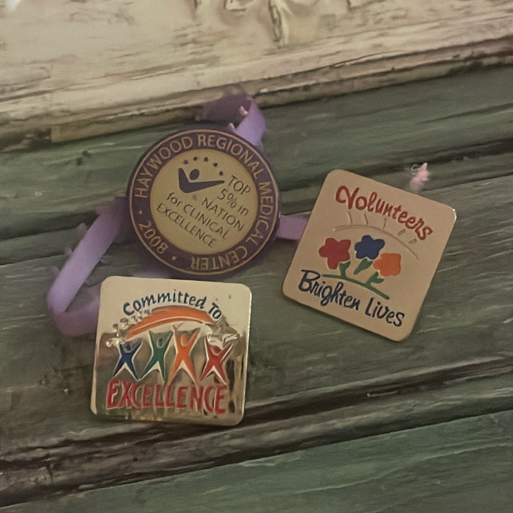 Set of three pins
